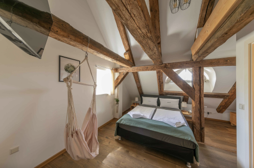 Institut für gesundes Arbeiten - Bildungsurlaub Yoga am Arbeitsplatz – Ausgleichsübungen mit Yoga – an der Elbe im Burghotel
