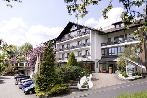 Naturheilpraxis & Yogaschule am Hengstbach - Bildungsurlaub Fit für den Job! Yoga & Achtsamkeit meets Pilates & Waldbaden