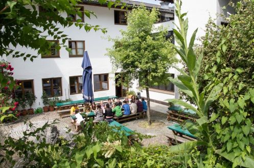 Naturheilpraxis & Yogaschule am Hengstbach - Bildungsurlaub Wandern & Yoga in Grainau / Zugspitze