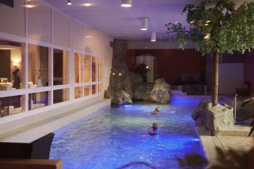 Naturheilpraxis & Yogaschule am Hengstbach - Bildungsurlaub Yoga, Atem & Meditation im 4*Wellnesshotel / Westerwald