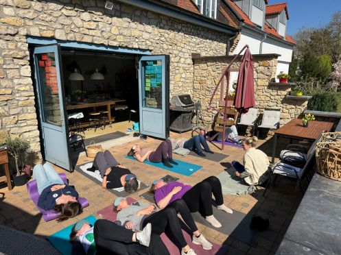 upskill'd - Bildungsurlaub “Mit dir geht’s up!” Dein ganzheitlicher Allrounder für Ernährung, Stressmanagement/Resilienz und Bewegung (Yoga) im Mainzer Zollhafen