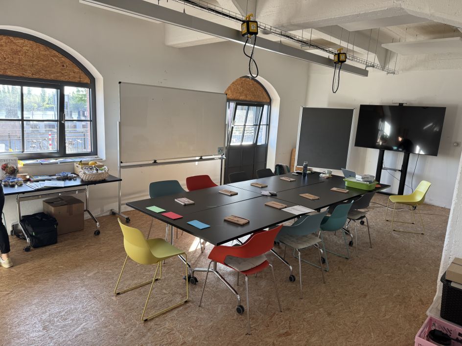 upskill'd - Bildungsurlaub “Mit dir geht’s up!” Dein ganzheitlicher Allrounder für Ernährung, Stressmanagement/Resilienz und Bewegung (Yoga) im Mainzer Zollhafen