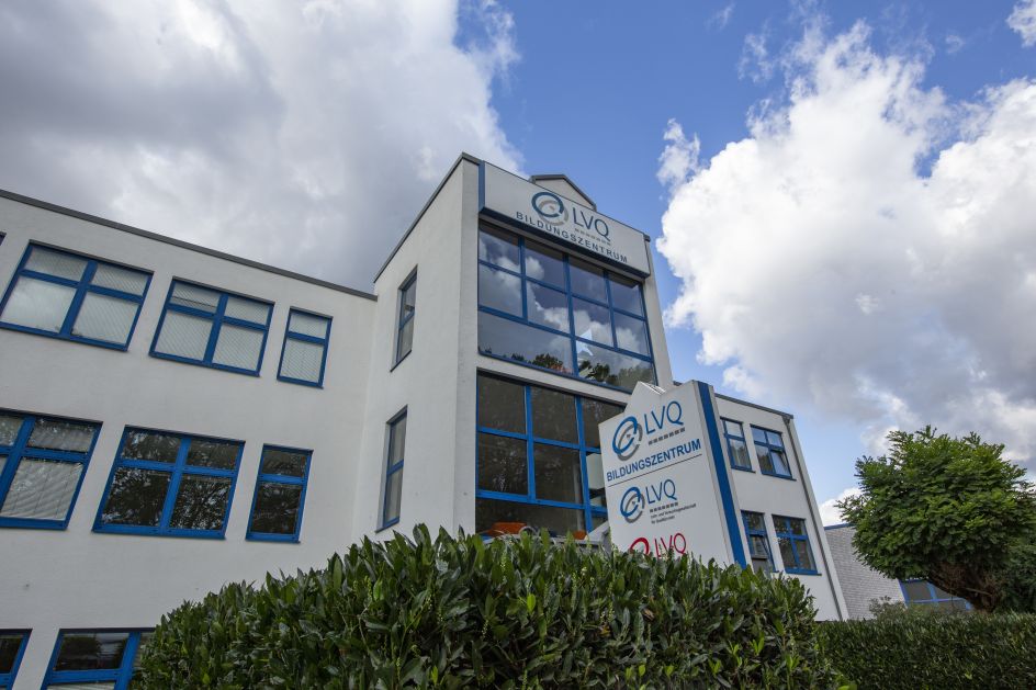 LVQ Weiterbildung und Beratung GmbH - Bildungsurlaub KI Manager IHK berufsbegleitend / Teilzeit