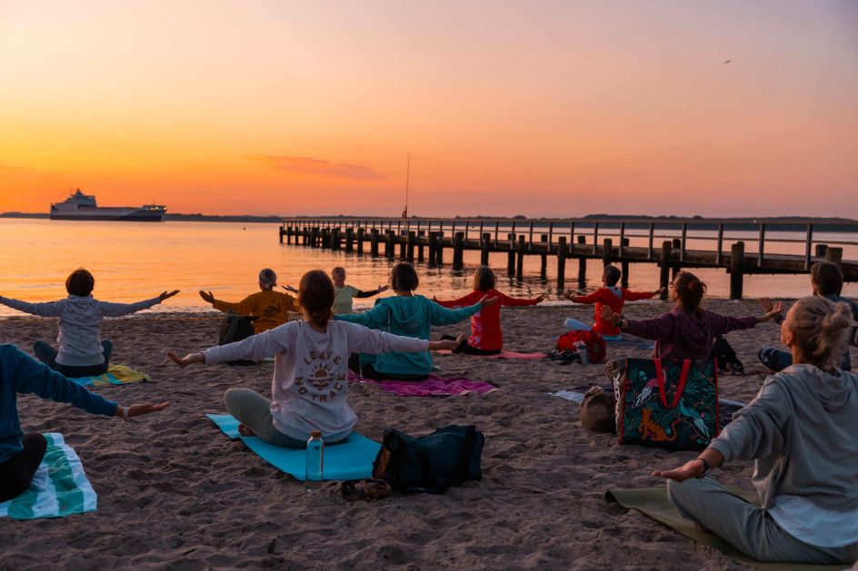 Yogazentrum Travemünde - Bildungsurlaub 200h Yogalehrerausbildung Kompakt in Travemünde an der Ostsee