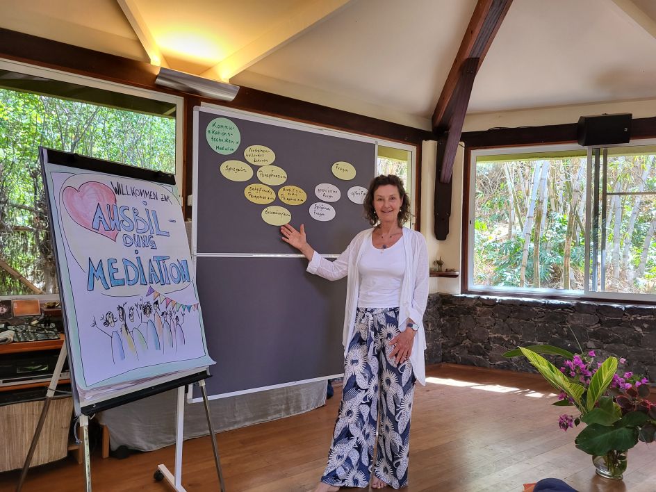 Centrum für Mediation und Moderation CMM - Bildungsurlaub Kompakt-Ausbildung zur/zum „zertifizierten Mediator*in“ von 27.02. bis 20.03.2027 auf La Gomera – Mediation meets Meditation