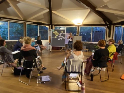 Centrum für Mediation und Moderation CMM - Bildungsurlaub Kompakt-Ausbildung zur/zum „zertifizierten Mediator*in“ von 27.02. bis 20.03.2027 auf La Gomera – Mediation meets Meditation