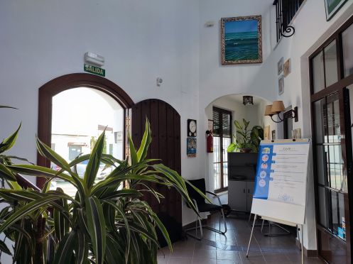 Academia Andaluza de Idiomas - Bildungsurlaub Spanisch Superintensivkurs in Conil (Costa de la Luz), 2 Wochen. A1-C1