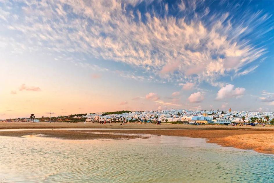 Academia Andaluza de Idiomas - Bildungsurlaub Spanisch Superintensivkurs INKLUSIVE UNTERKUNFT in Conil (Costa de la Luz) 1 Woche