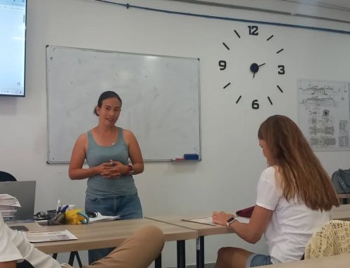 Habla_Eli - Bildungsurlaub Spanischkurs auf Fuerteventura (10 Tage). Niveau A1. Mit optionalen Aktivitäten: Surfen, Wing Foil, Kite Surf.