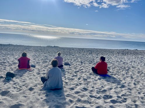 Akademie der Kulturen NRW - Bildungsurlaub RESILIENZ stärken für den (Berufs-) Alltag – mit Yoga, Achtsamkeit & Natur an der Ostsee
