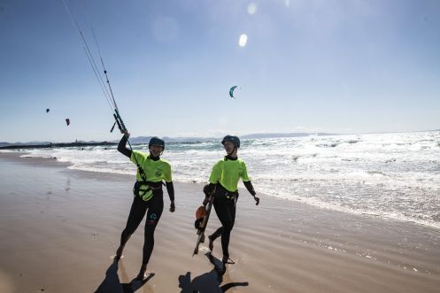 Work Surf Balance GmbH - Bildungsurlaub Künstliche Intelligenz advanced: Smarter Arbeiten & Automatisieren mit KI-Agenten im beruflichen Alltag + opt. 6 ÜN + Kitekurs / Kitesurfen in Tarifa, Spanien (optional: Surfen, Wingfoilen, Windsurfen)