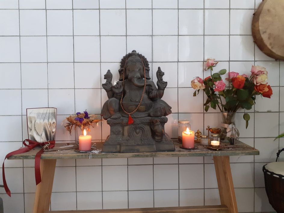 Sitaram Nordfriesland e.V. - Bildungsurlaub Bhakti Yoga – der Yoga der Hingabe – Stressresilienz, emotionale Regulierung und authentischer Selbstausdruck