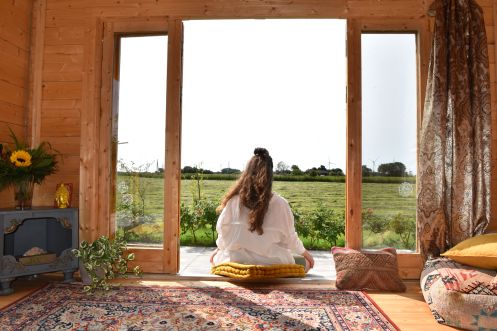 Sitaram Nordfriesland e.V. - Bildungsurlaub Bhakti Yoga – der Yoga der Hingabe – Stressresilienz, emotionale Regulierung und authentischer Selbstausdruck