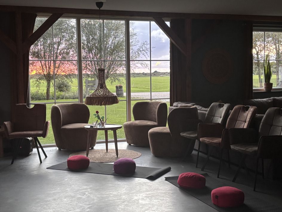 Schierlicht - Bildung + Urlaub + Inspiration - Bildungsurlaub Authentisch, entspannt und überzeugend kommunizieren auf Schiermonnikoog – Achtsamkeitstraining mit Schwerpunkt Kommunikation – 26BUG8